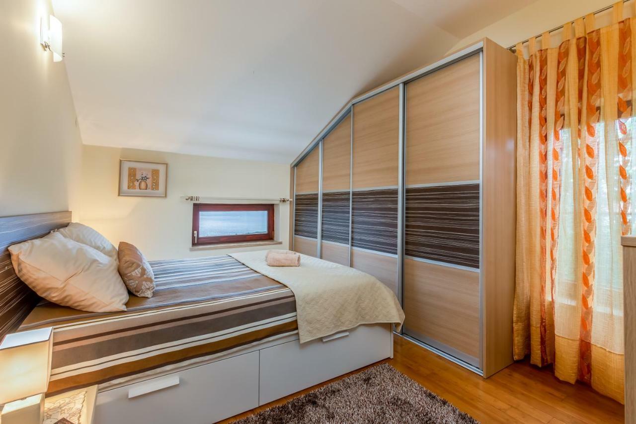 Ferienwohnung Korina Kostrena Exterior foto